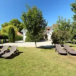 Moni 1 By Interhome *