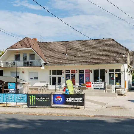 Moni 1 By Interhome アパート