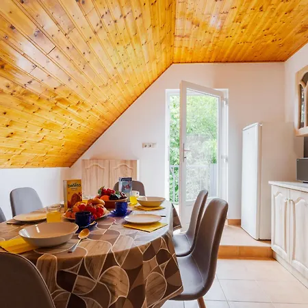 Apartment Moni 1 By Interhome *