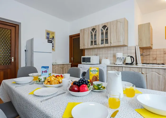 Moni 1 By Interhome Appartement